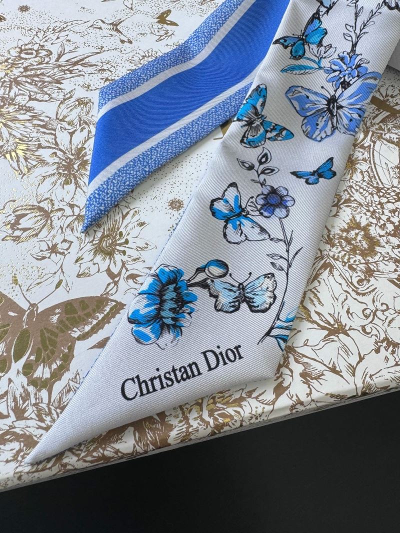 CHRISTIAN DIOR